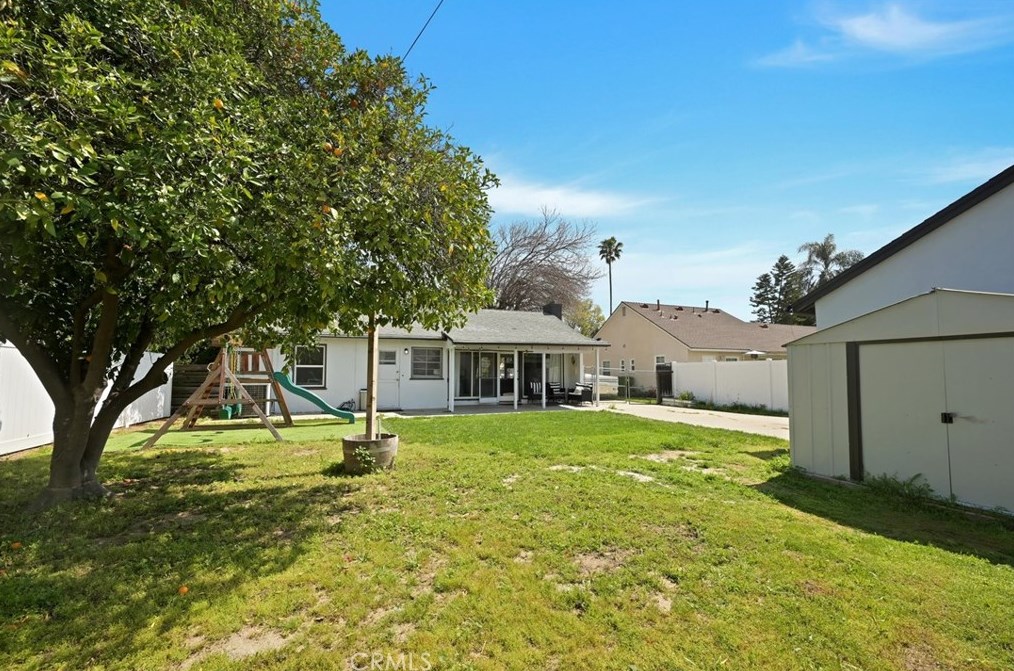 6741 Yellowstone Dr, Riverside CA  92506-3924 exterior