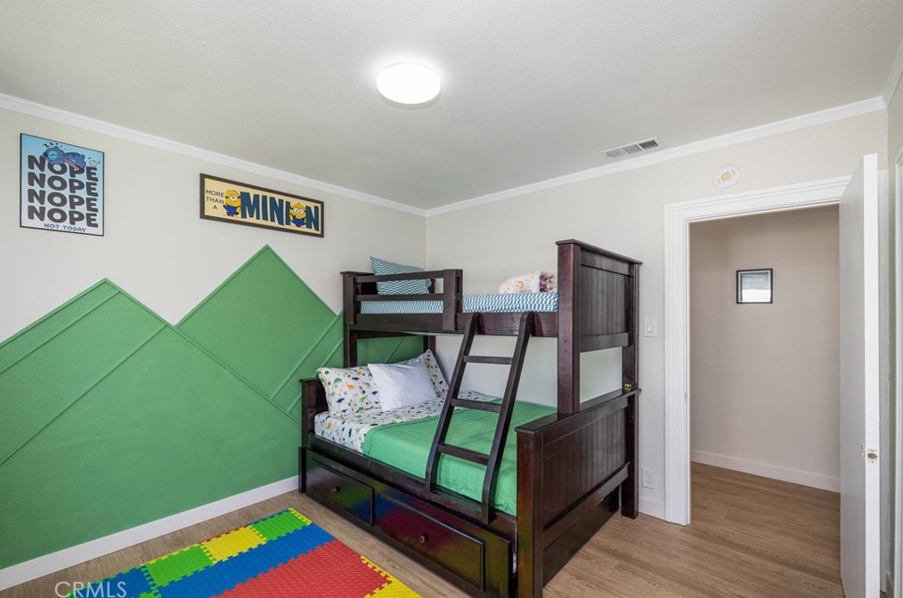 2314 Bristol St, Santa Ana CA  92704-5721 exterior