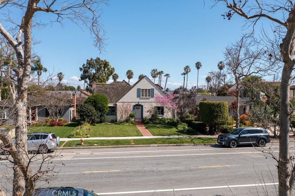 4160 Linden Ave, Long Beach, CA 90807-2755