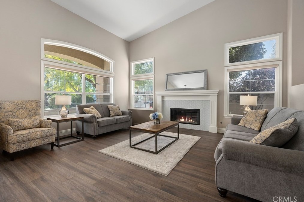 7573 Endemont Ct, Anaheim, CA 92808-1466