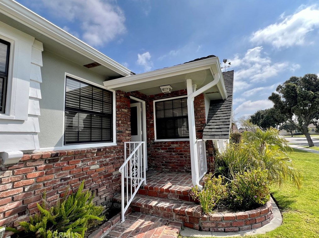 6309 Hungerford St, Lakewood, CA 90713-1258