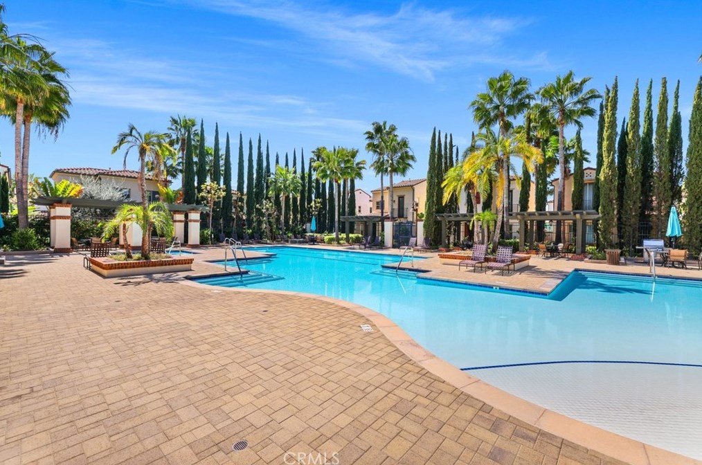 594 Melrose St, Anaheim CA  92805-4710 exterior