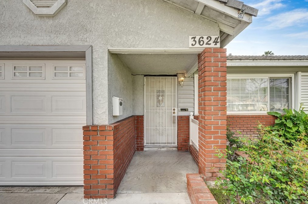 3624 La Jara St, Long Beach, CA 90805-3958