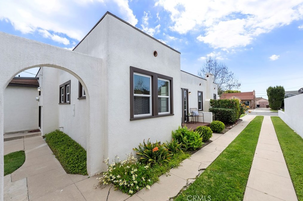 538 Helena St, Anaheim CA  92805-4530 exterior