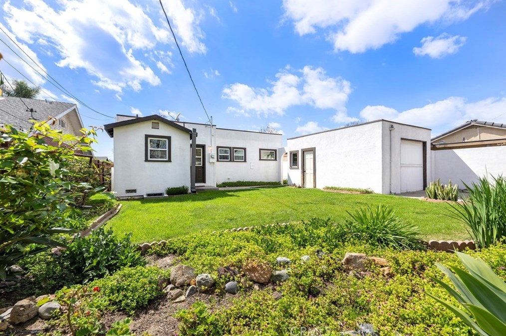 538 Helena St, Anaheim CA  92805-4530 exterior