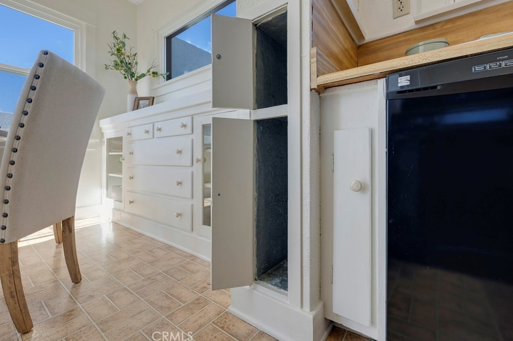 538 Helena St, Anaheim CA  92805-4530 exterior