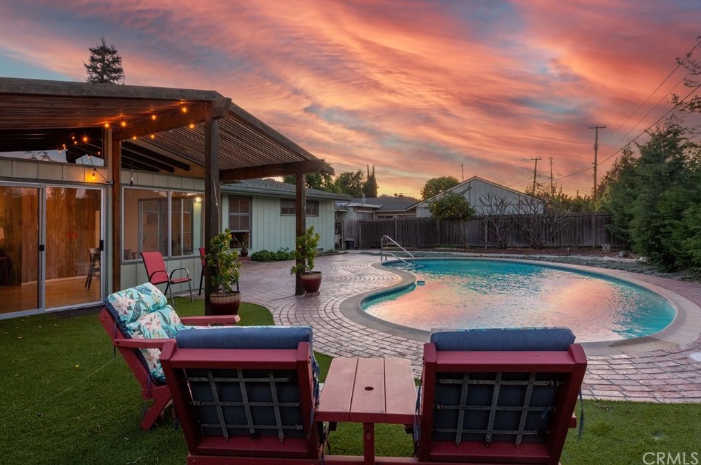 6443 Bayard St, Long Beach CA  90815-3402 exterior