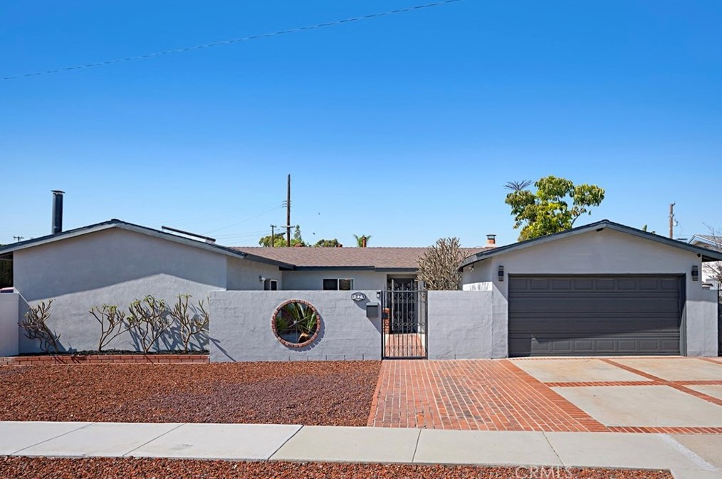 5071 New York Ave, Cypress, CA 90630-2213