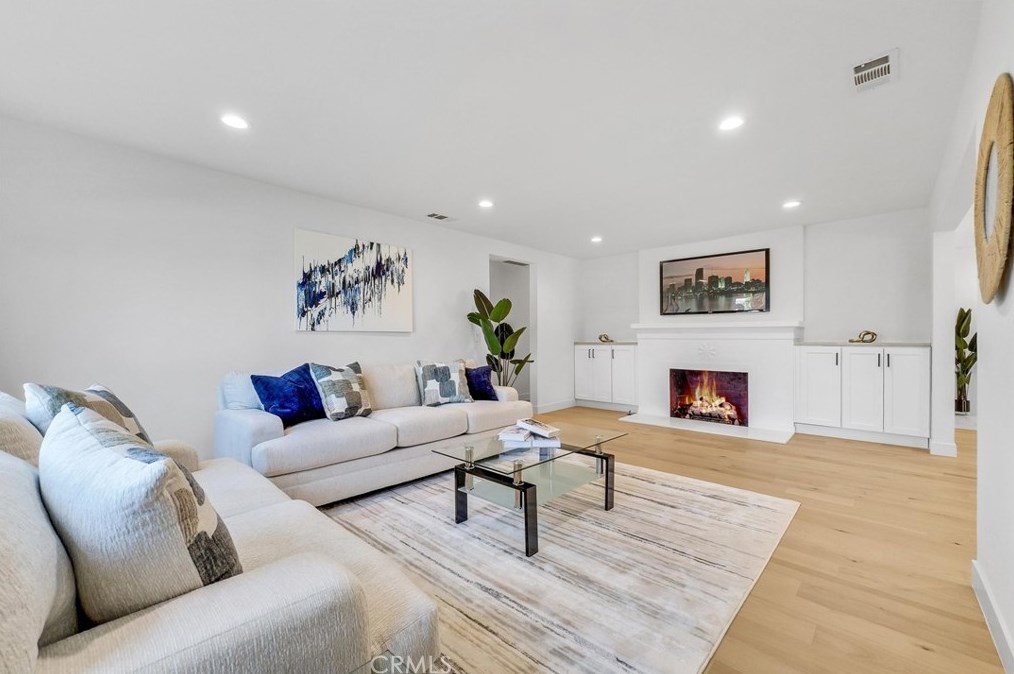 1785 Monte Vista St, Pasadena CA  91106-1311 exterior