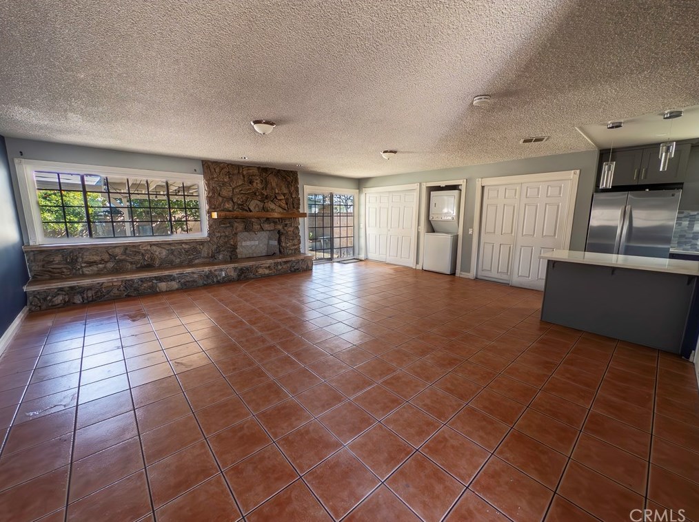 2673 Yale Ave, Anaheim CA  92801-4953 exterior