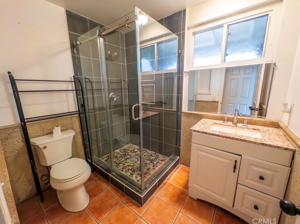 2673 Yale Ave, Anaheim CA  92801-4953 exterior