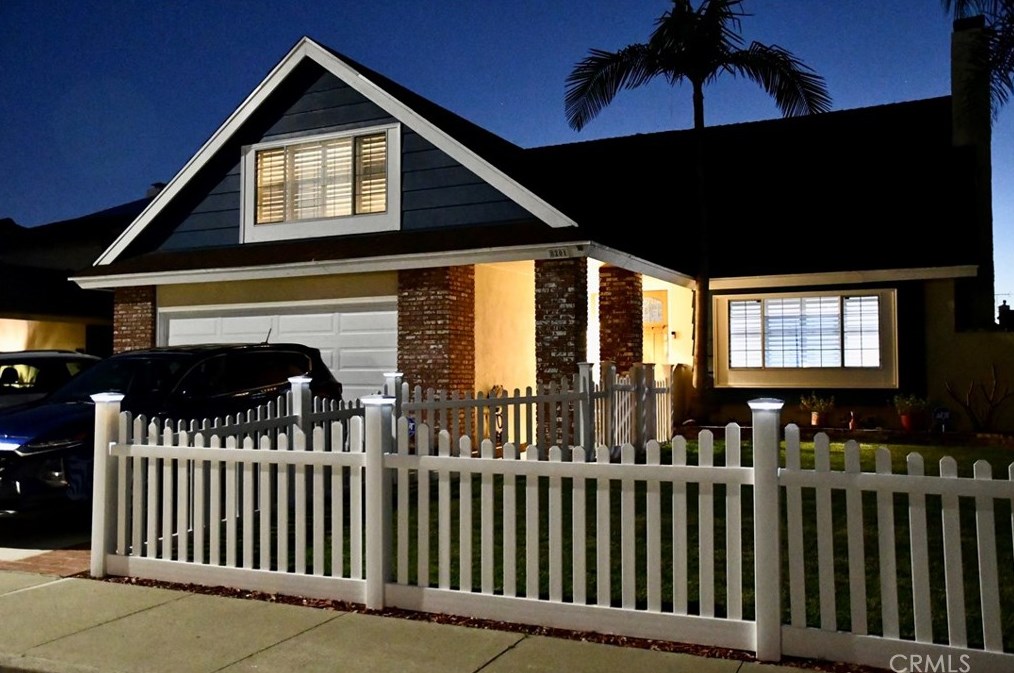 8201 Santa Margarita Ln, Buena Park CA  90623-2218 exterior