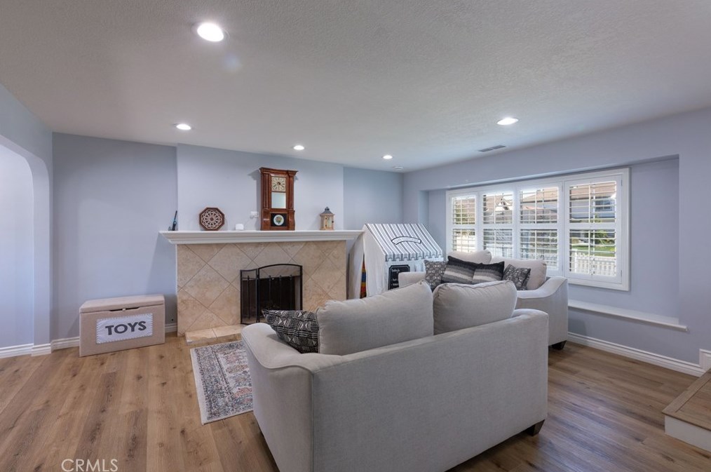 8201 Santa Margarita Ln, Buena Park CA  90623-2218 exterior
