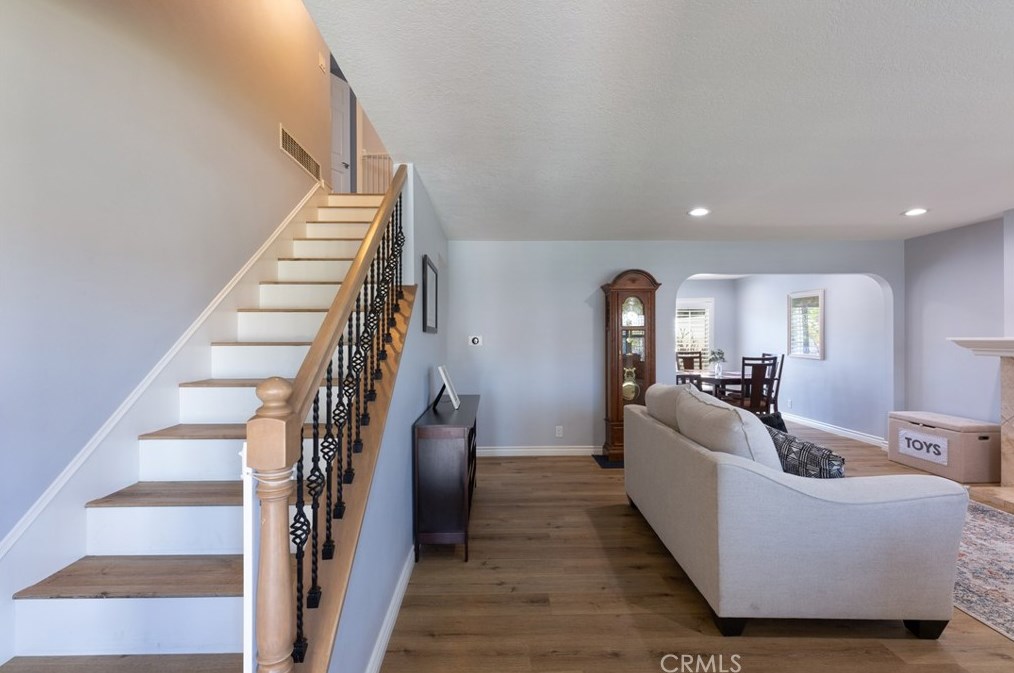 8201 Santa Margarita Ln, Buena Park CA  90623-2218 exterior
