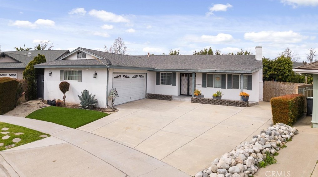 2525 N Eastwood Ave, Santa Ana, CA 92705