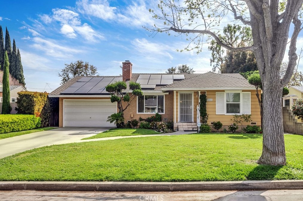 4266 Montair Ave, Long Beach, CA 90808-1435