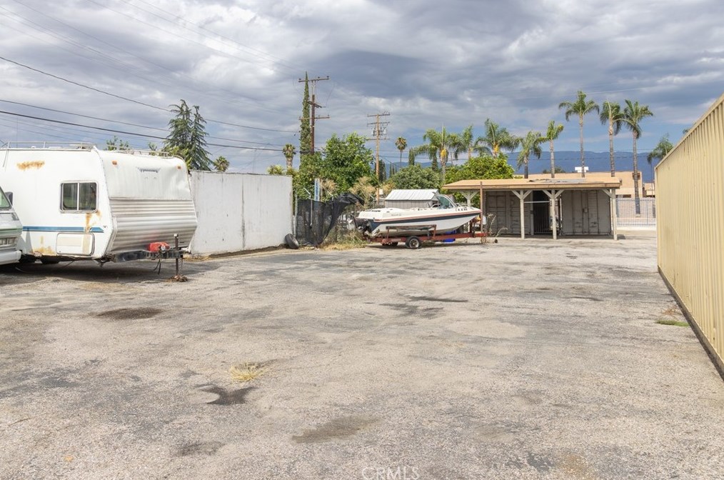 980 Base Line St, San Bernardino CA  92410-3917 exterior