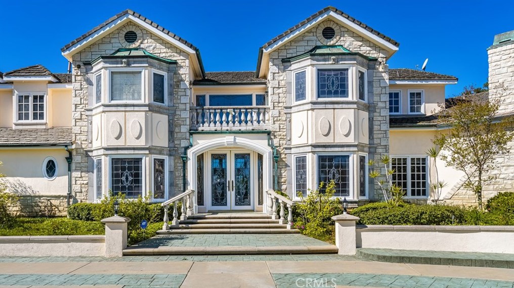 199 Ferrari Way, Anaheim, CA 92807-3609