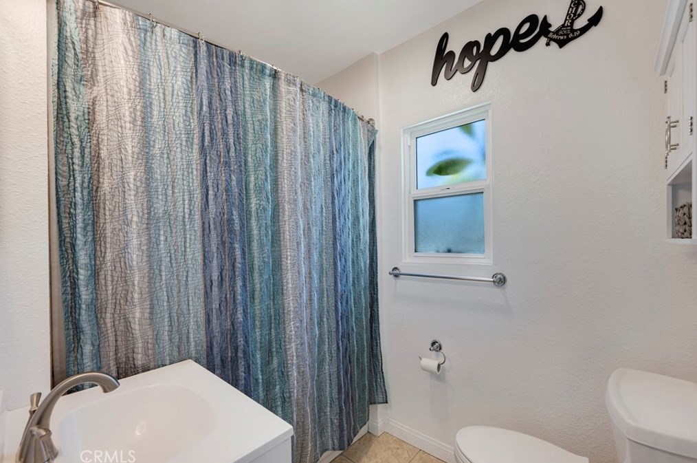 668 Texas St, Pomona CA  91768-3540 exterior