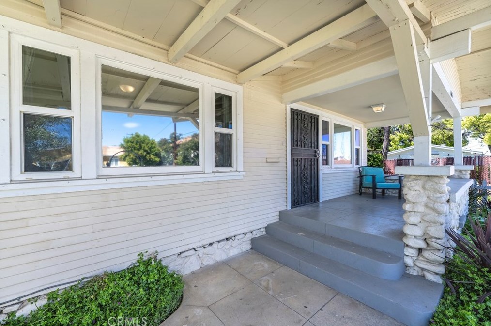 668 Texas St, Pomona CA  91768-3540 exterior