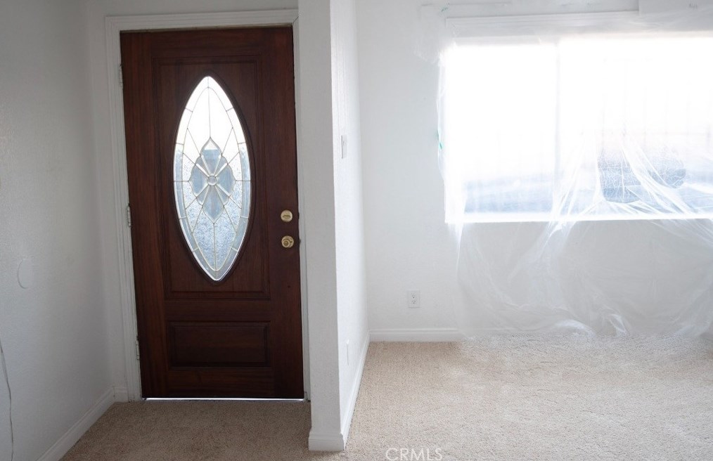 1102 151st St, Compton, CA 90220-2815