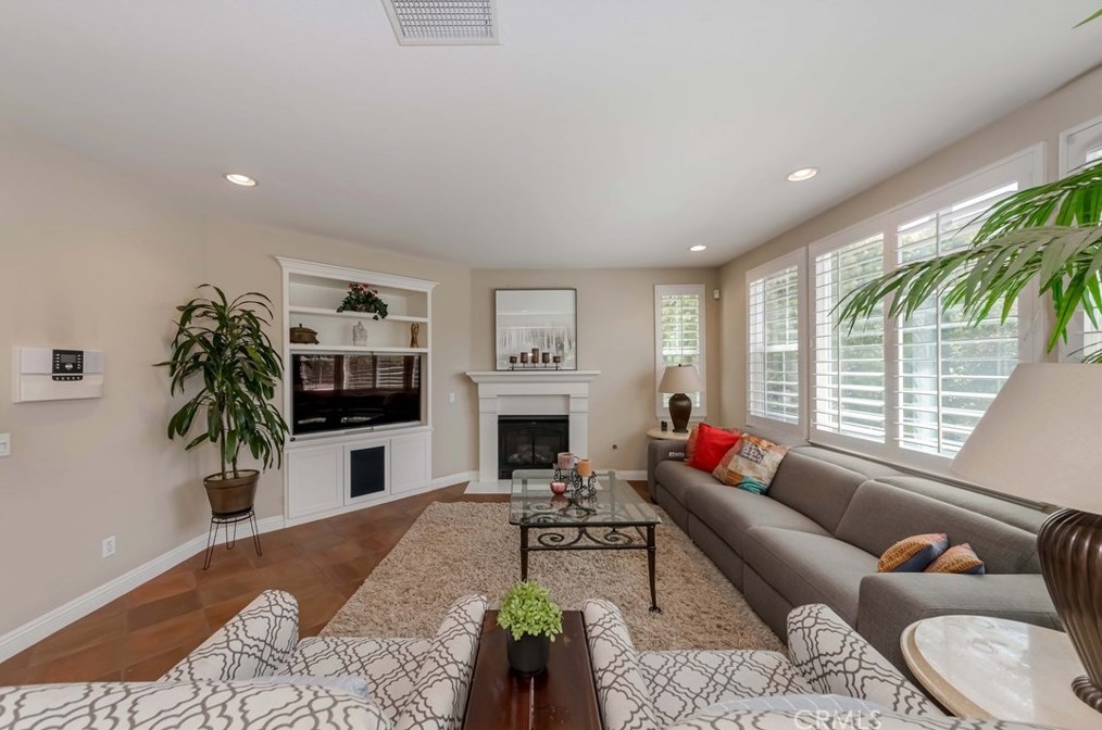 1320 Marigold Ave, La Habra CA  90631-9252 exterior