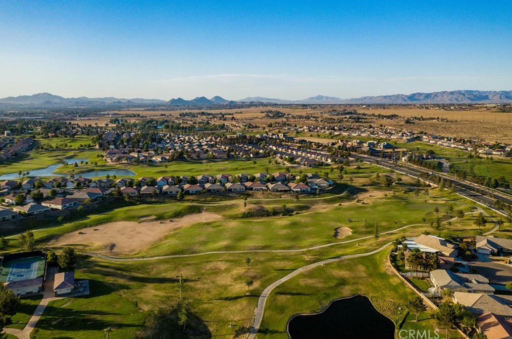 10575 Green Valley Rd, Apple Valley CA  92308-3689 exterior