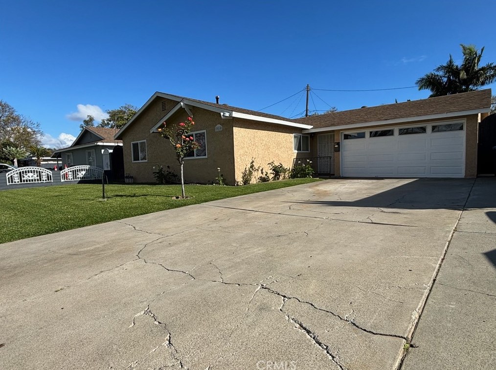 2510 W Anahurst Pl, Santa Ana, CA 92704