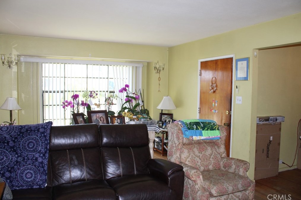 8803 Aldrich St, Pico Rivera, CA 90660-3012