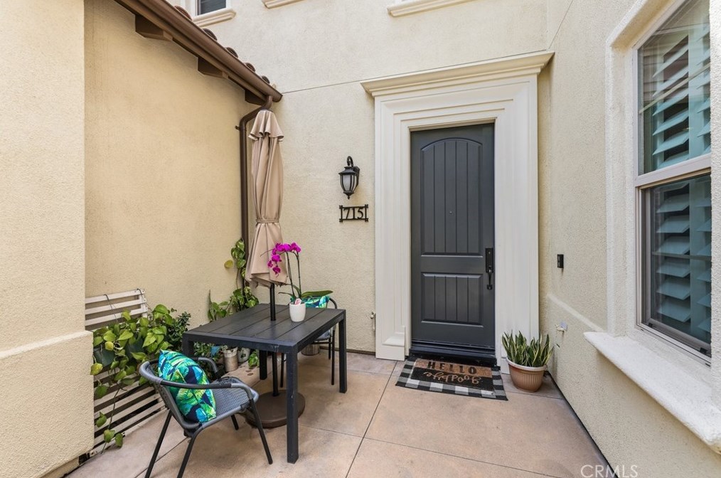 715 E Valencia St, Anaheim, CA 92805