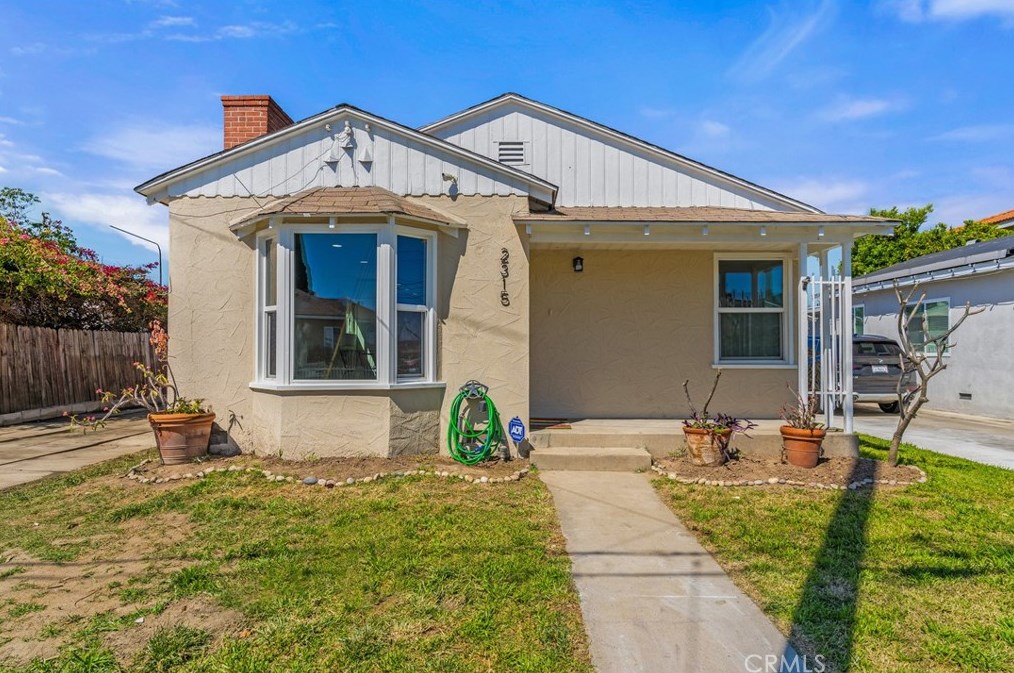 2315 Delta Ave, Long Beach, CA 90810-3330