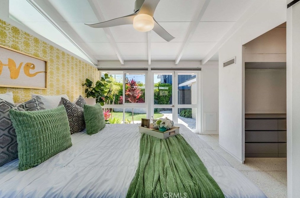 3146 Lees Ave, Long Beach CA  90808-4217 exterior