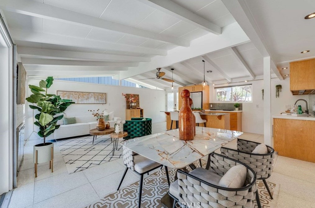 3146 Lees Ave, Long Beach CA  90808-4217 exterior