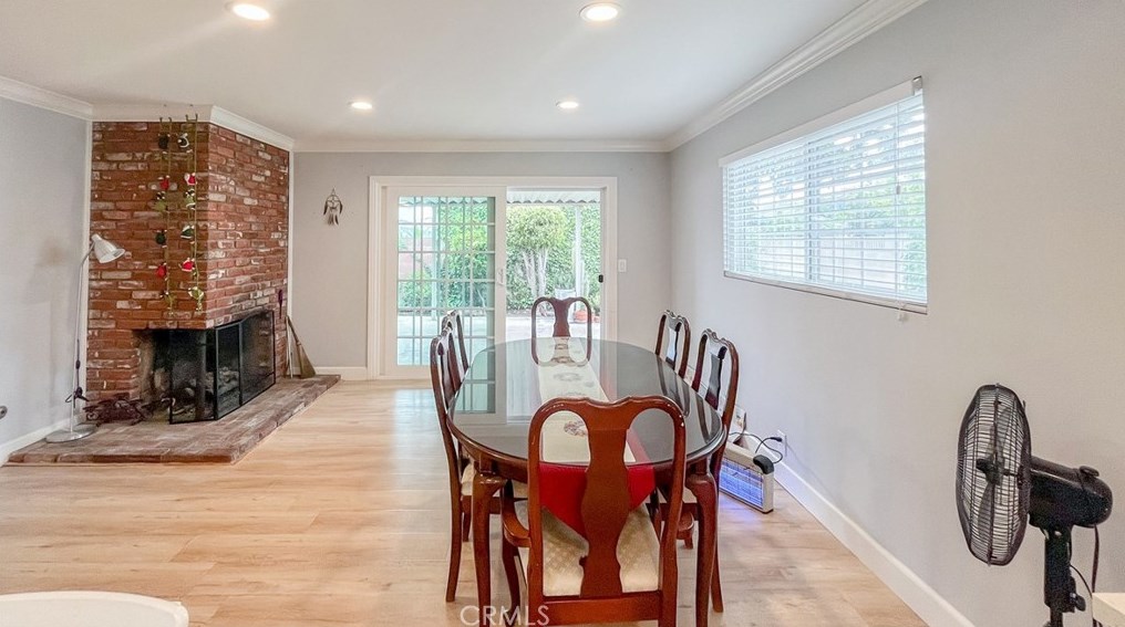 1924 Chateau Ave, Anaheim CA 92804-4411 exterior