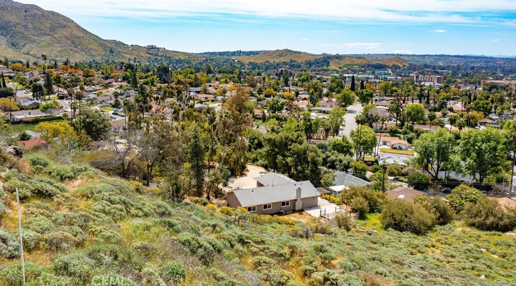 2525 Rambling Ct, Riverside, CA 92507-3148