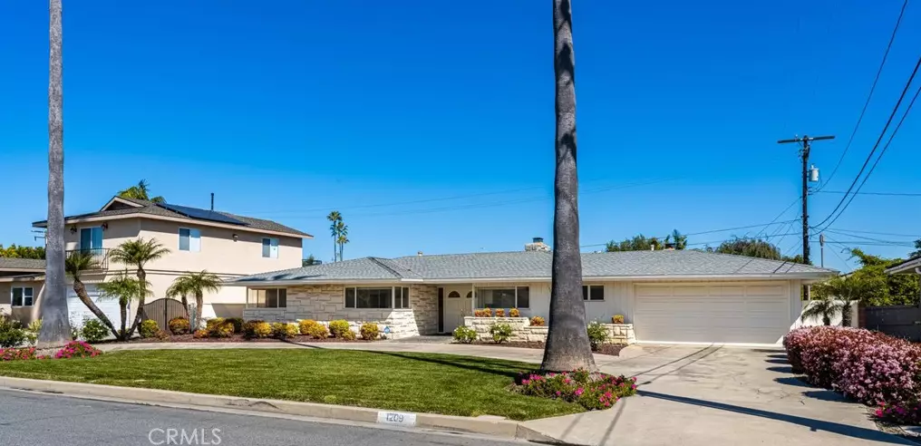 1209 W Connecticut Ave, Anaheim, CA 92801