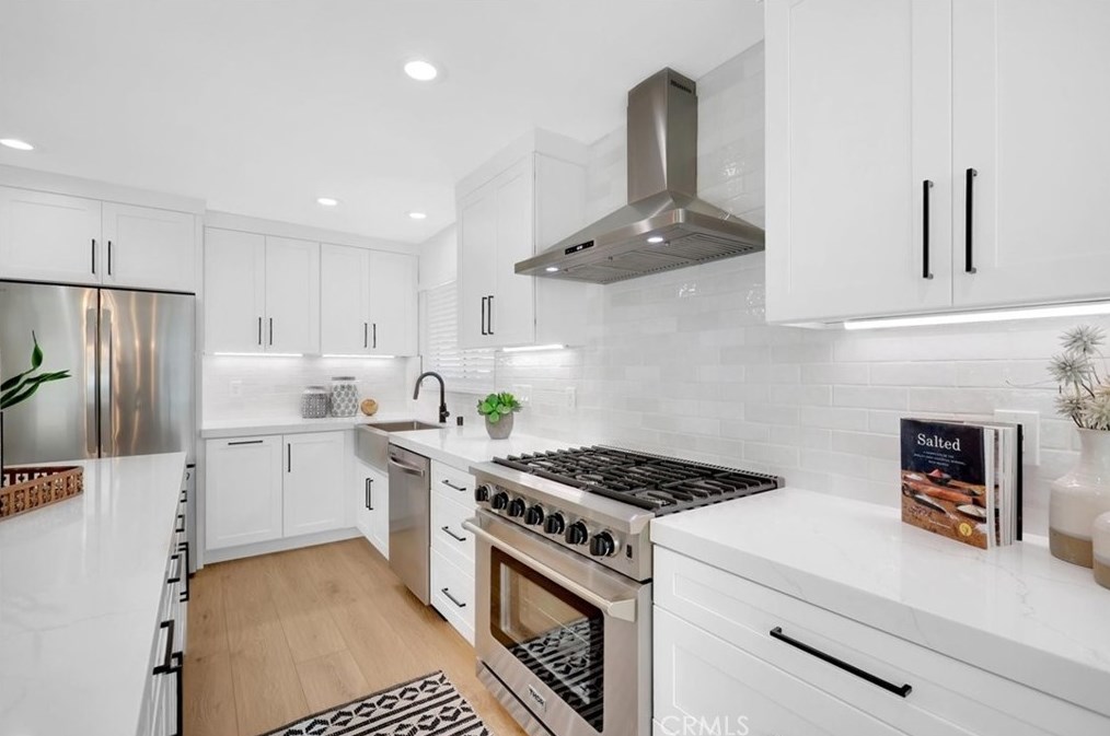 2811 Lorenzo Ave, Costa Mesa, CA 92626