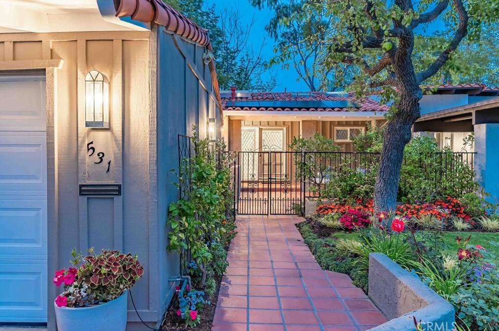 531 Playa, Newport Beach, CA 92660-3532