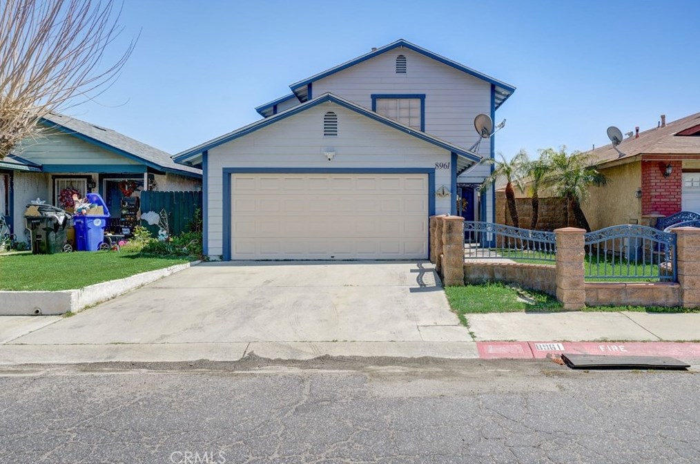 8961 Summerwood Way, Fontana, CA 92335-4580