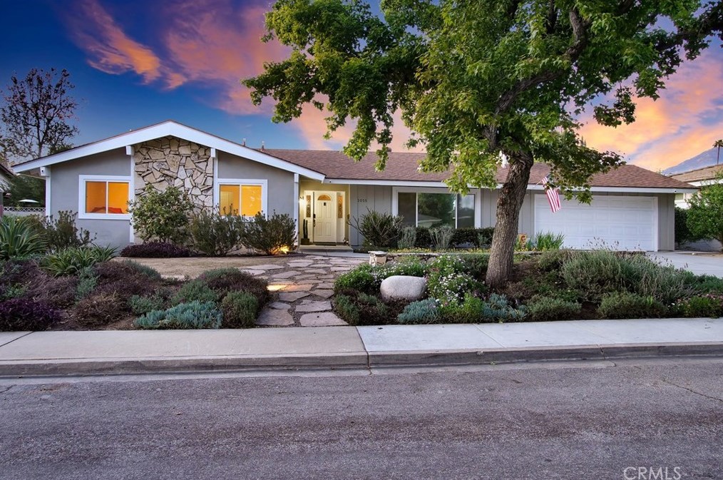 1015 Emory Dr, Claremont, CA 91711