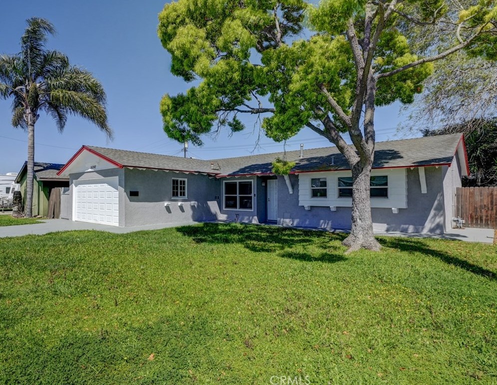 16242 Nassau Ln, Huntington Beach, CA 92649-2732