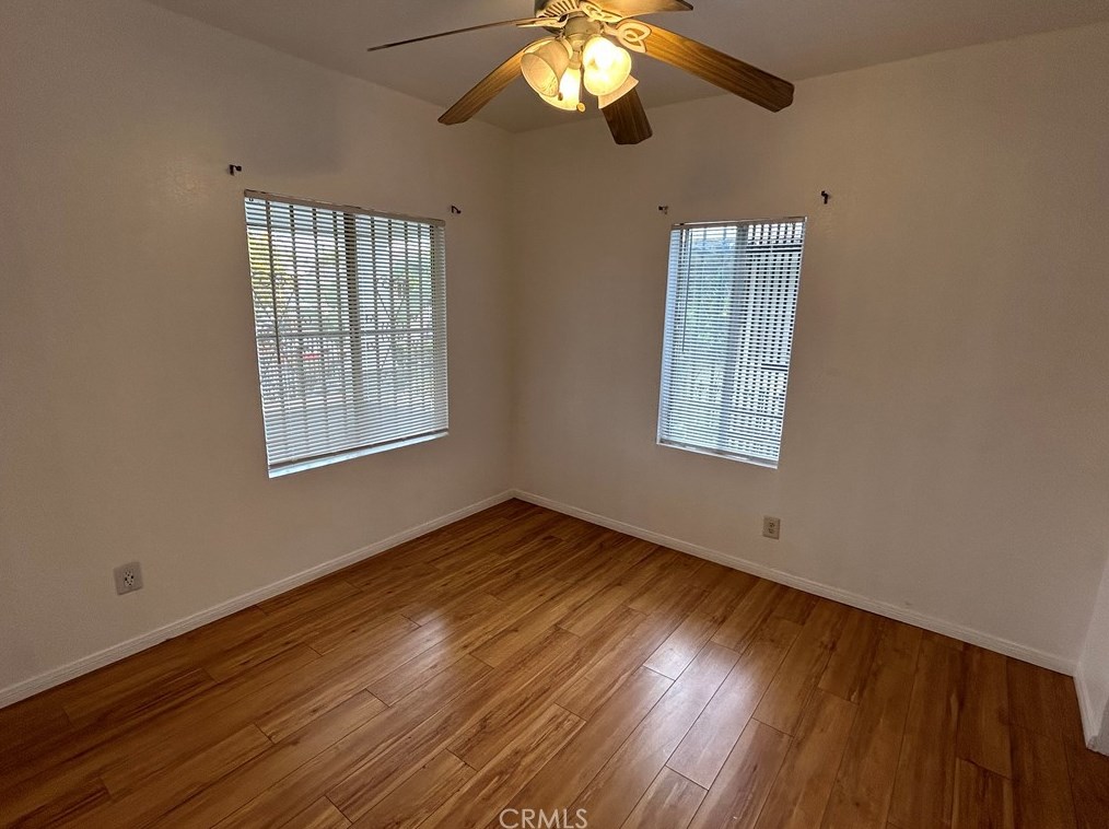 876 35th St, Los Angeles CA  90011-2804 exterior