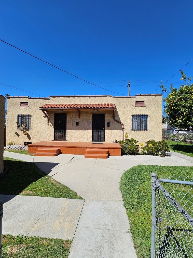 6401 Converse Ave, Los Angeles CA  90001-1411 exterior