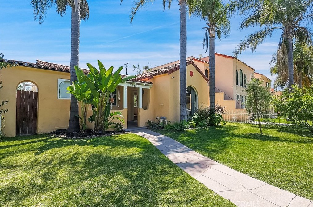 2160 Cedar Ave, Long Beach, CA 90806-4506