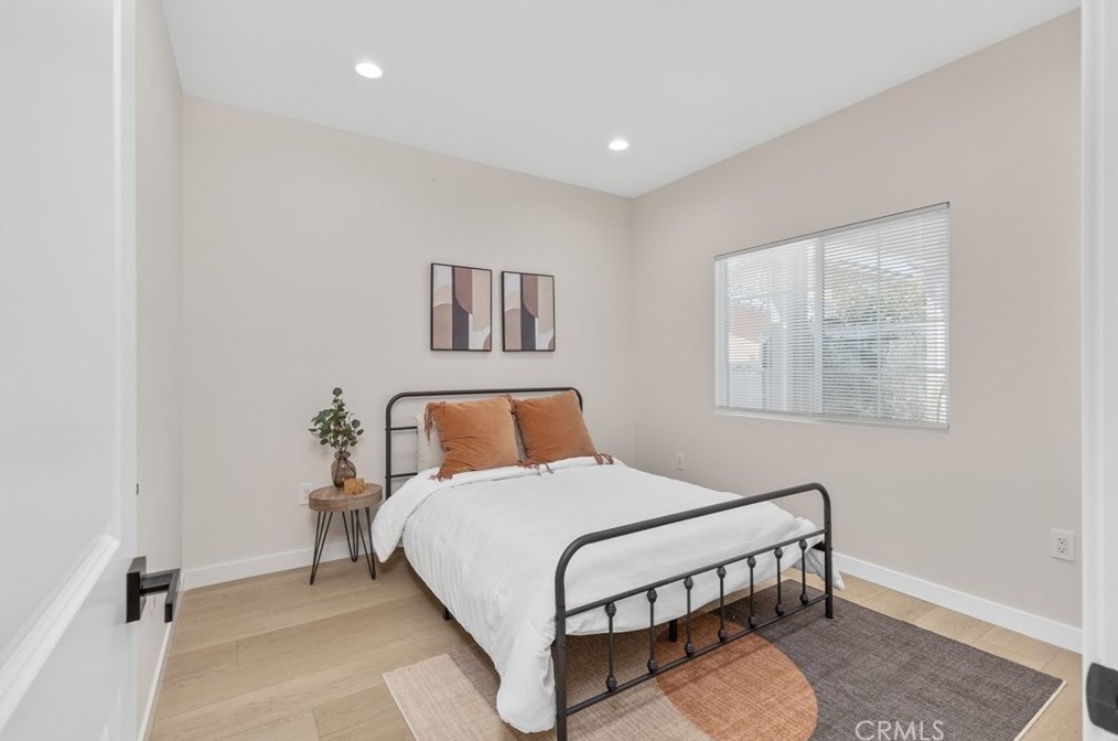 16396 Sandalwood St, Santa Ana CA  92708-1941 exterior