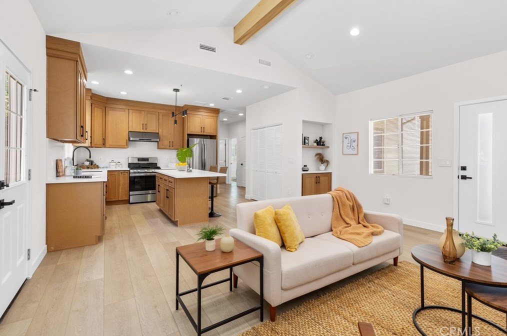 16396 Sandalwood St, Santa Ana CA  92708-1941 exterior