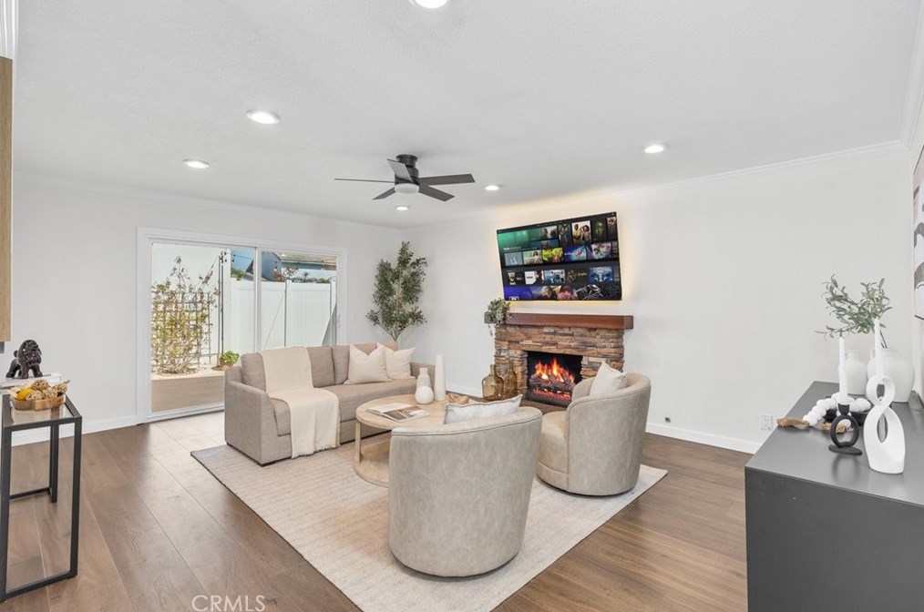 16396 Sandalwood St, Santa Ana CA  92708-1941 exterior