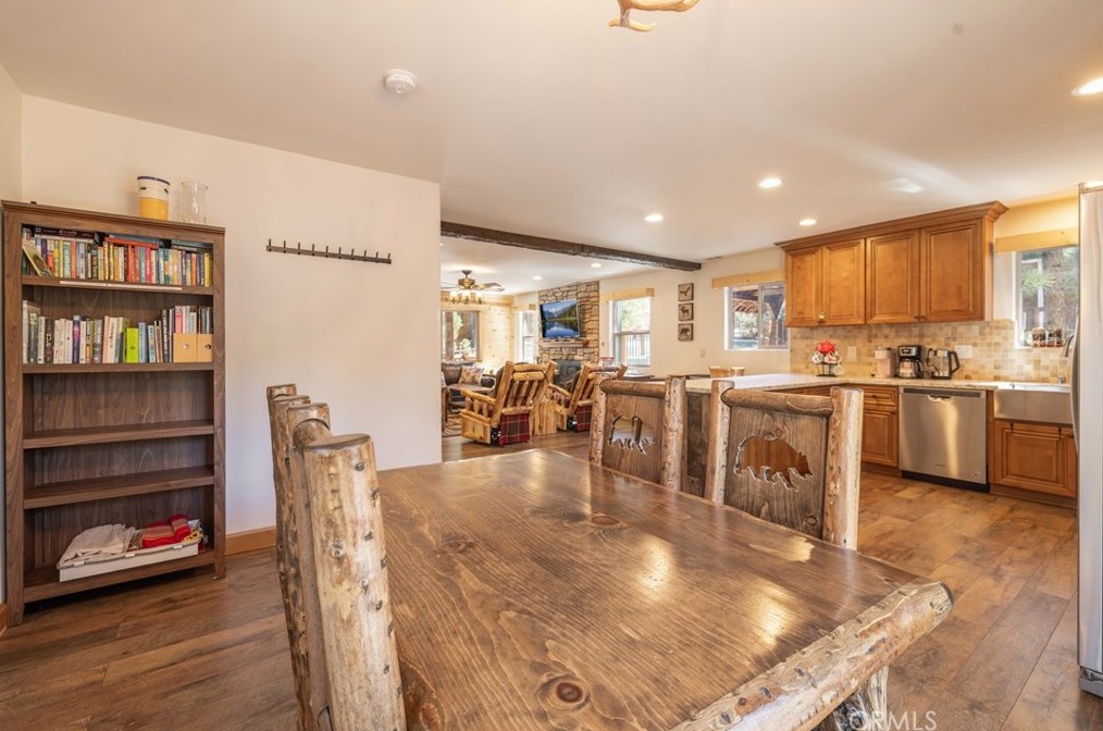 435 Ashwood Dr, Big Bear City CA  92314-8860 exterior