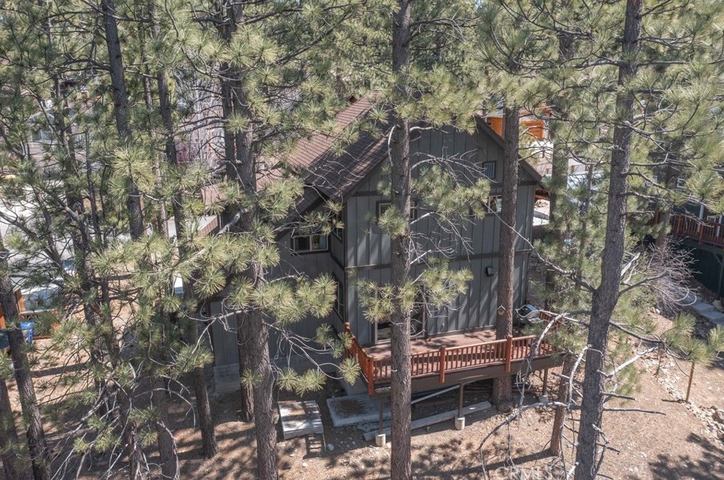 435 Ashwood Dr, Big Bear City CA  92314-8860 exterior