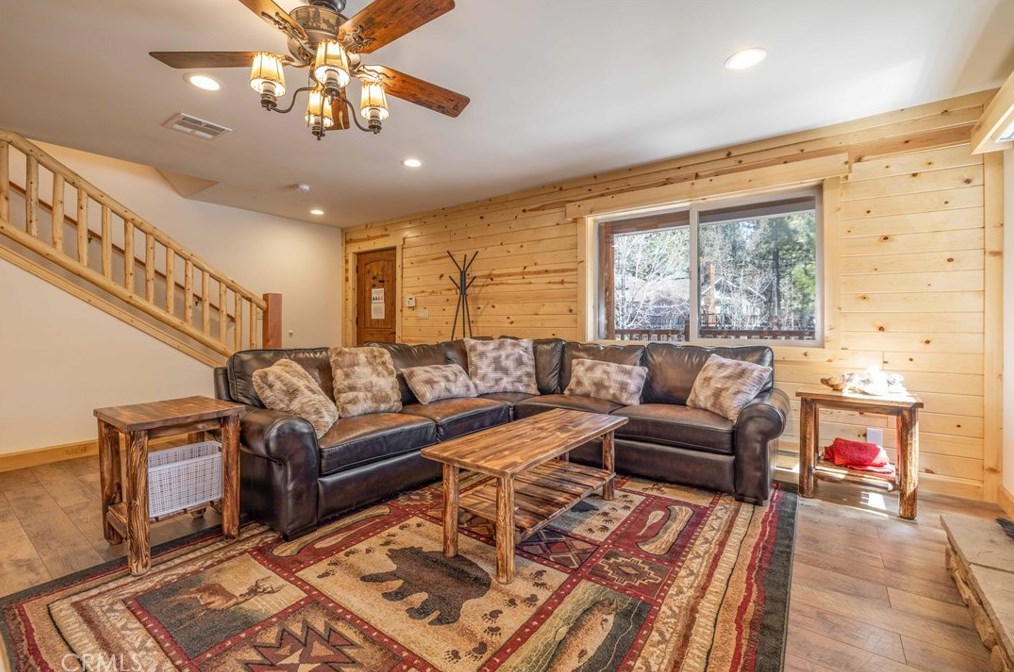 435 Ashwood Dr, Big Bear City CA  92314-8860 exterior